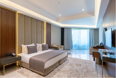 Kara Manzaralı Aile Suiti